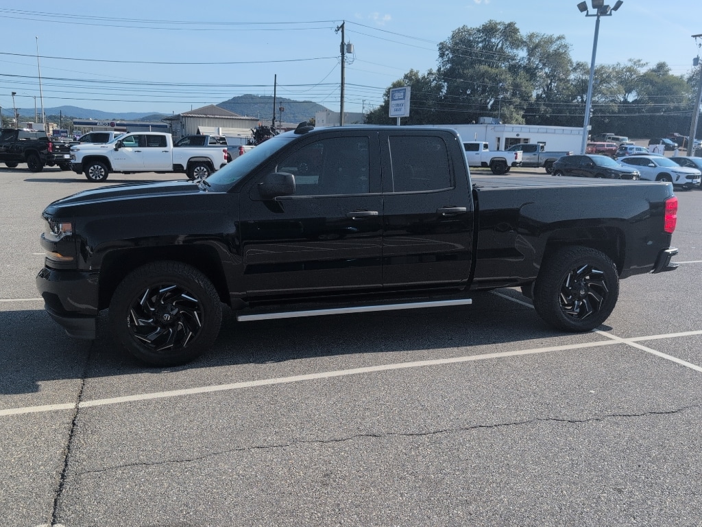 chevrolet silverado 1500 2018 1GCVKPEHXJZ302609 image chevrolet silverado 1500 2018 1GCVKPEHXJZ302609 image